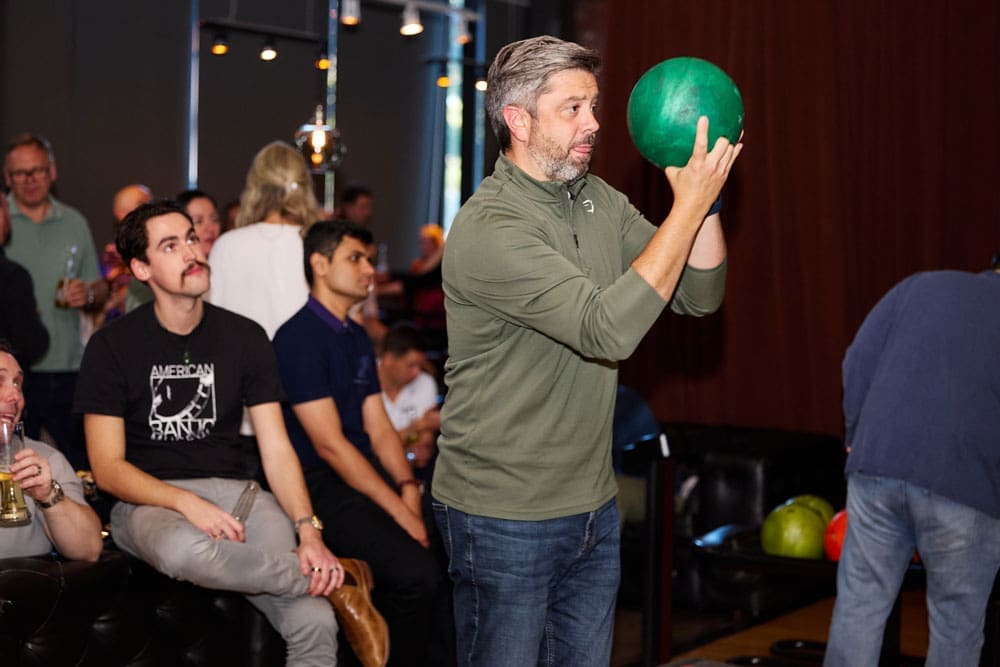 pageup_gallery_team_bowling_2